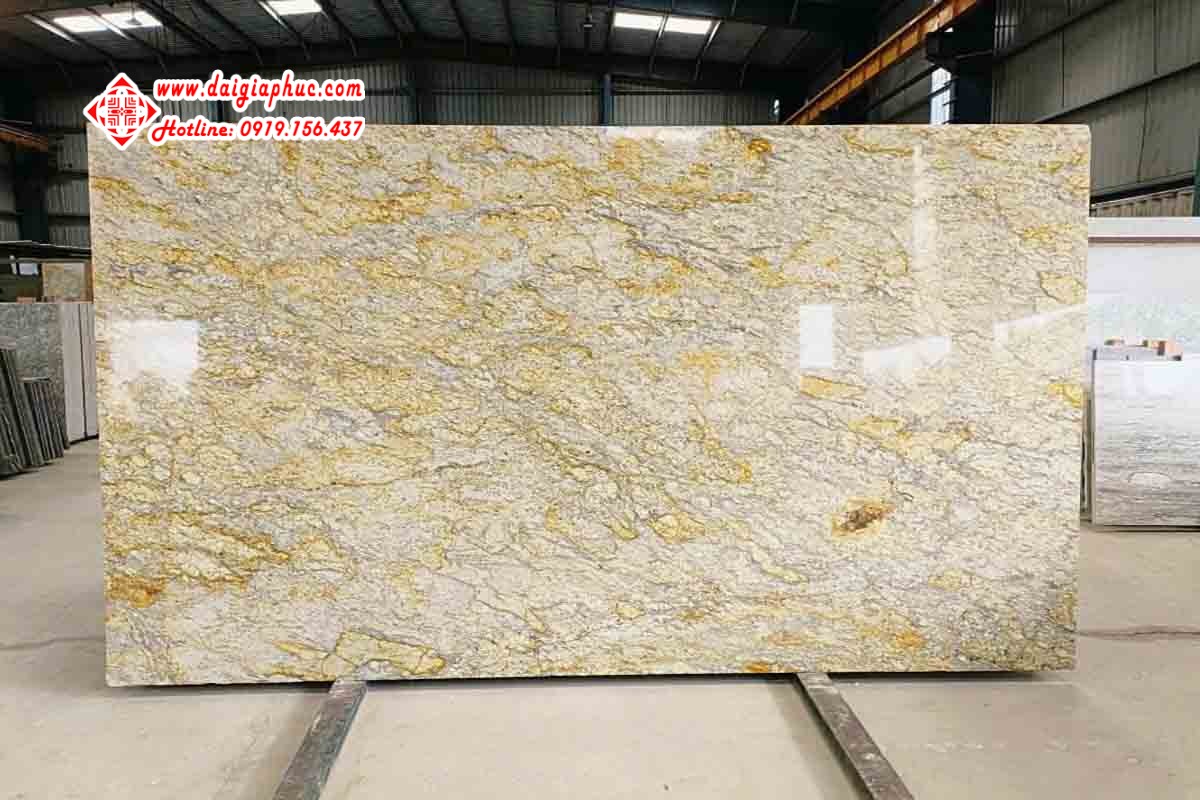 River Gold Granite hover