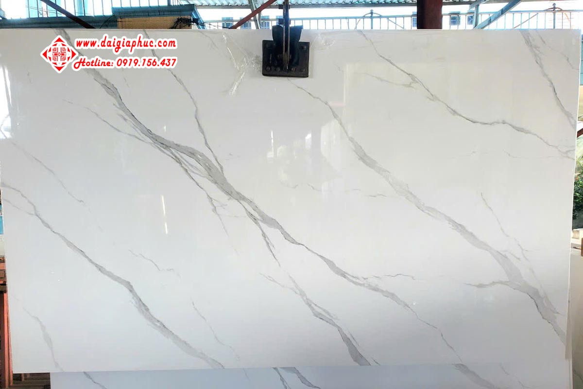 Calacatta Oro Storm (Nung Kết) hover