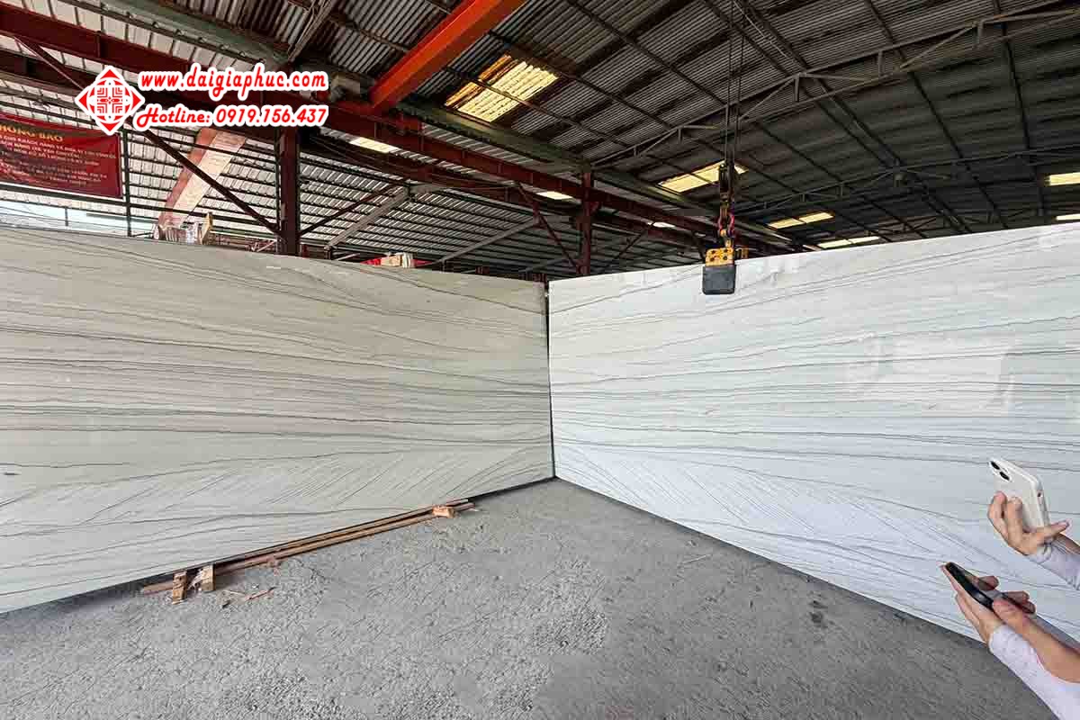 Chantilly Quartzite hover